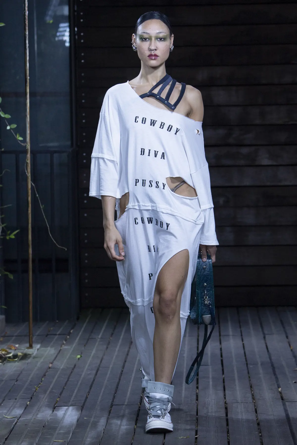 Leo Prothmann Runway 2 3 HR 024